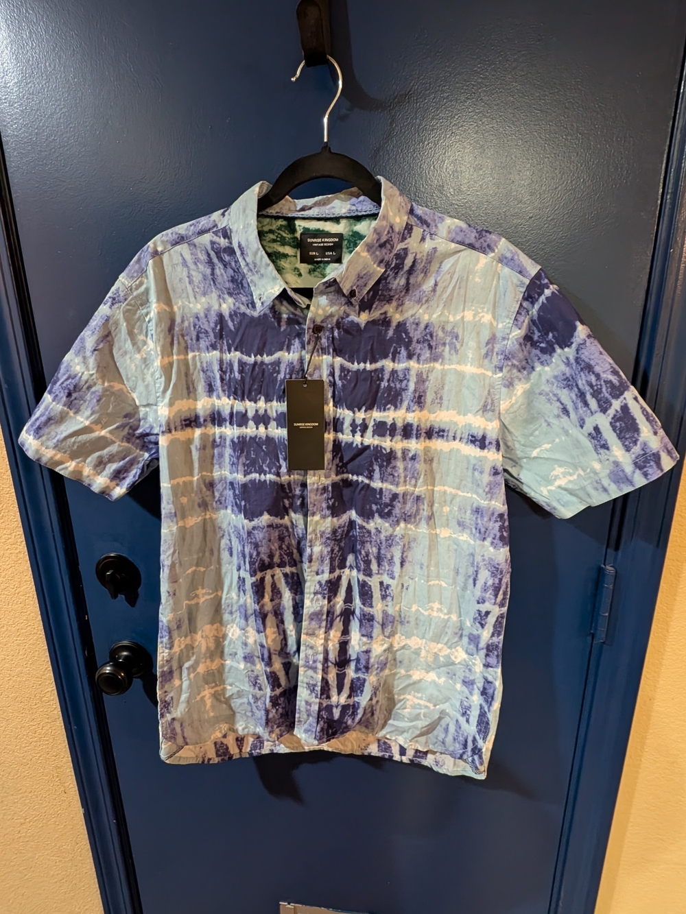 Sunrise Kingdom NWT Men’s Large Tie Dye Button Up Shirt Ocean Blue